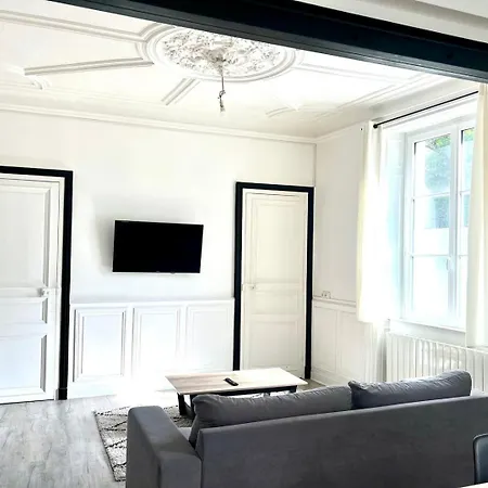 Apartamento L'haussmaninen, En Plein Centre De *